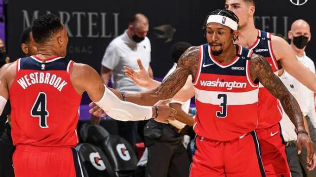 开元平台-豪取五连胜逼近东部前八 奇才明星后场终于显威力